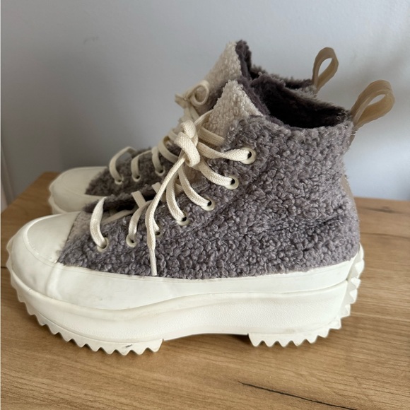 Converse Womens Lace Up Cap Toe Platform Faux‎ Fur Sneakers Gray White Size 7 C - Picture 5 of 13